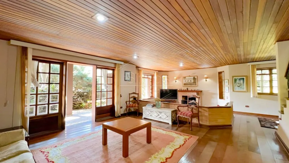 Casa, 3 quartos, 235 m² - Foto 1