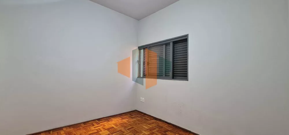 Casa à venda e aluguel com 3 quartos, 200m² - Foto 7