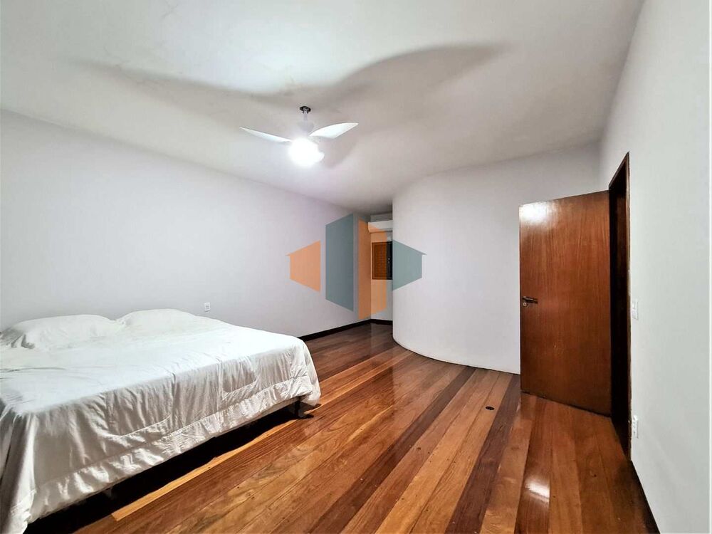 Casa, 6 quartos, 397 m² - Foto 1
