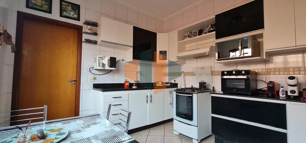 Casa, 3 quartos, 207 m² - Foto 15