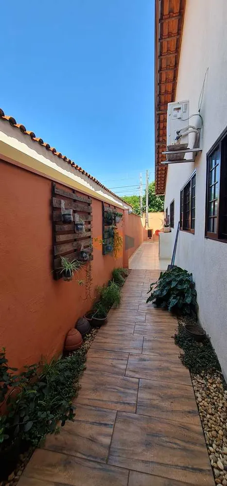 Casa, 3 quartos, 207 m² - Foto 4
