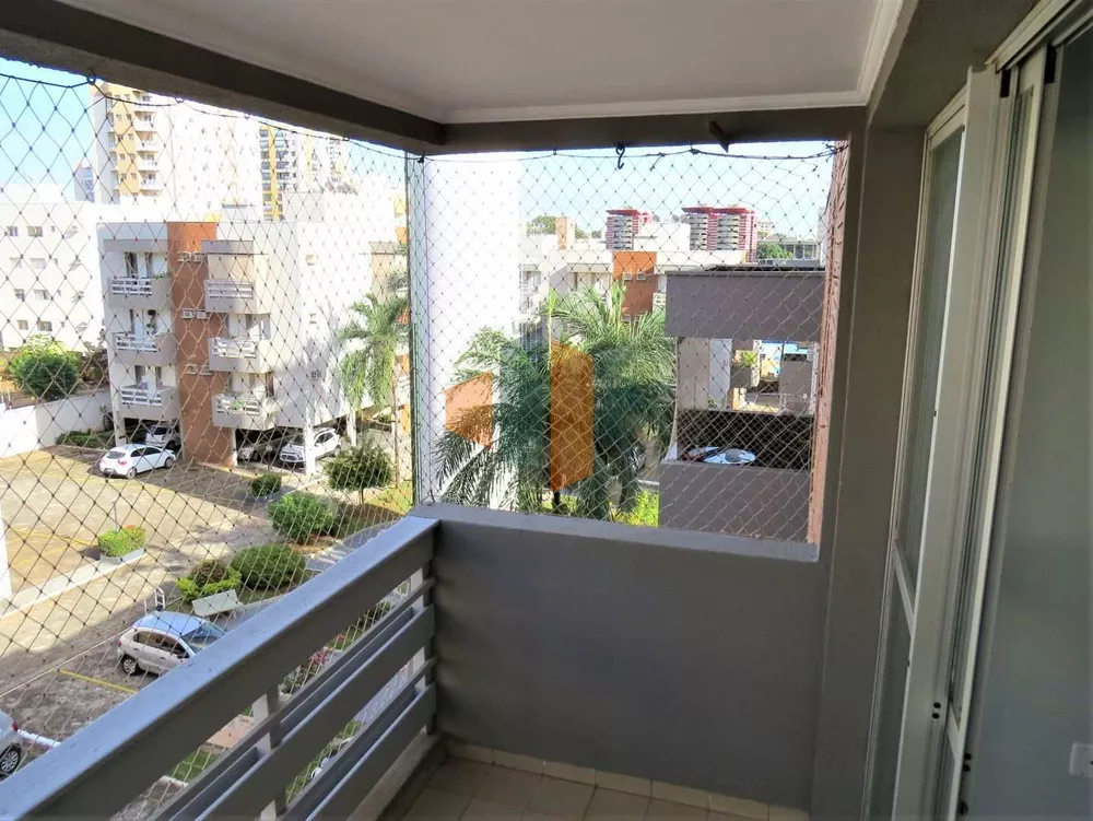 Apartamento à venda com 3 quartos, 85m² - Foto 2