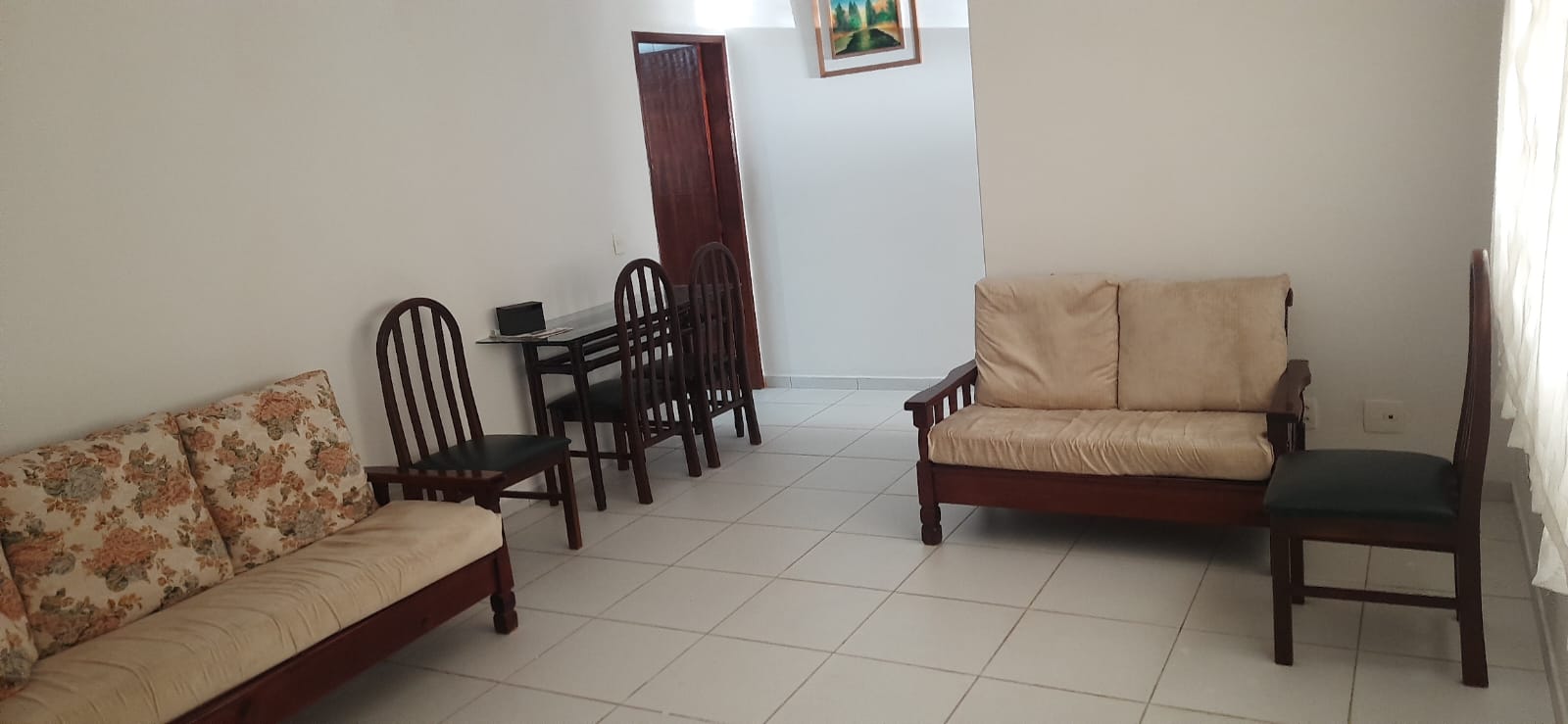 Casa à venda com 2 quartos, 80m² - Foto 2