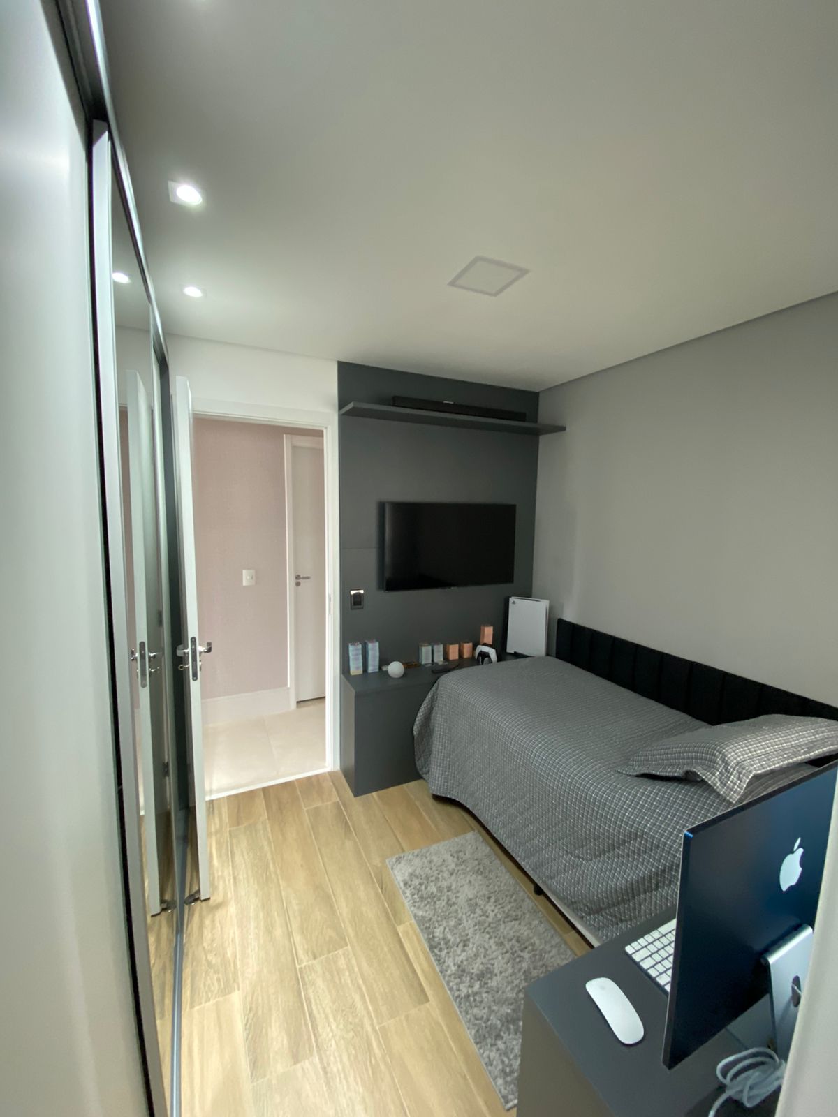 Apartamento à venda com 3 quartos, 110m² - Foto 8