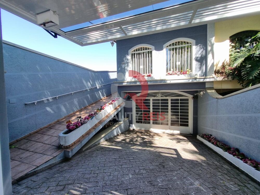 Sobrado, 5 quartos, 193 m² - Foto 1