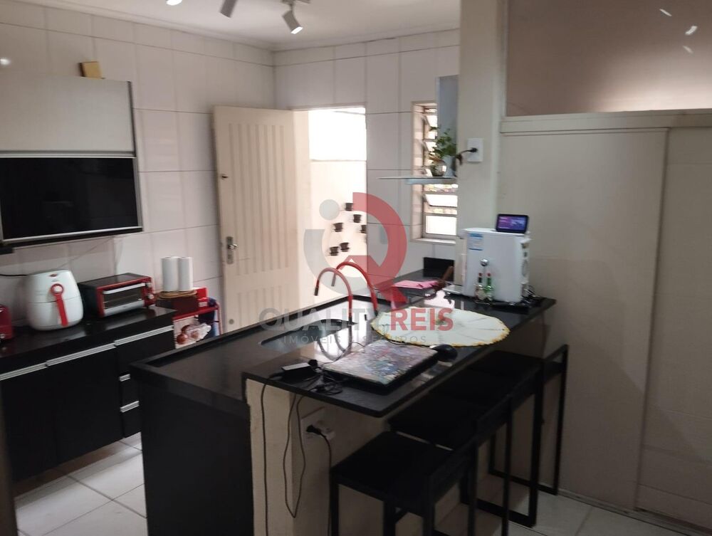 Sobrado à venda com 2 quartos, 120m² - Foto 1