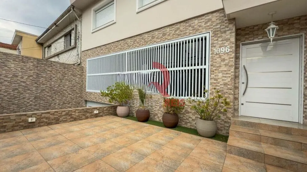 Sobrado, 4 quartos, 306 m² - Foto 1