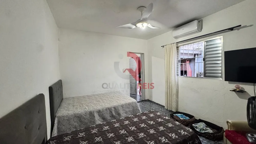 Casa, 6 quartos, 269 m² - Foto 1