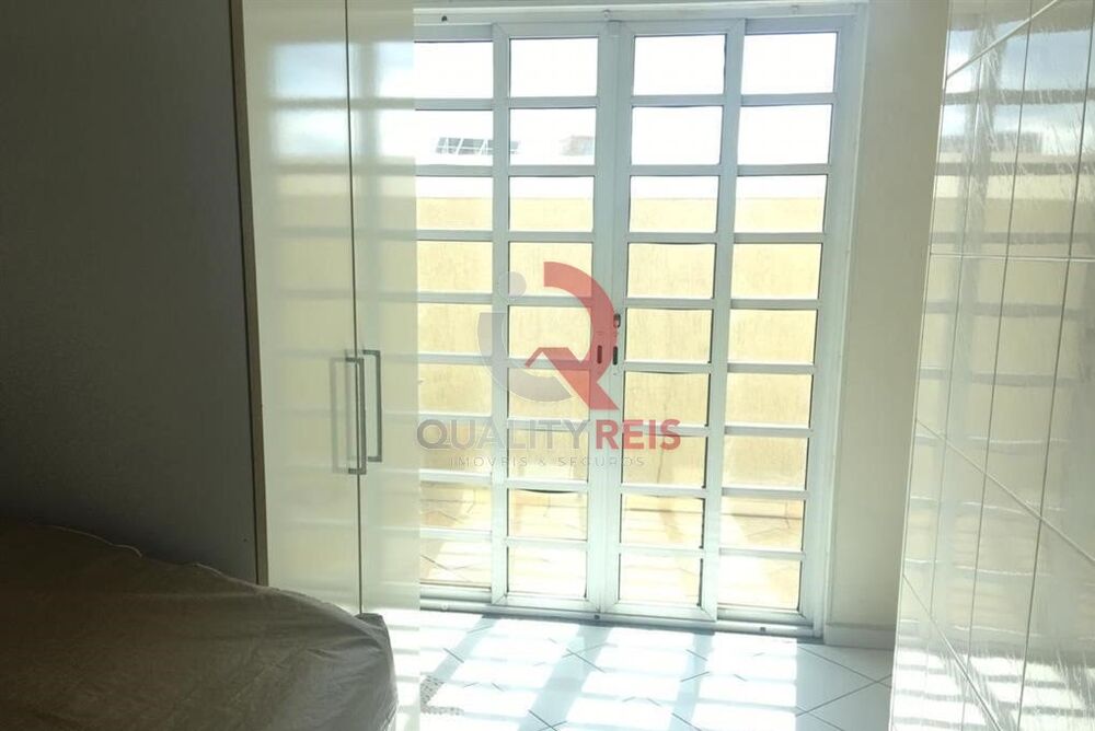 Sobrado, 3 quartos, 270 m² - Foto 1