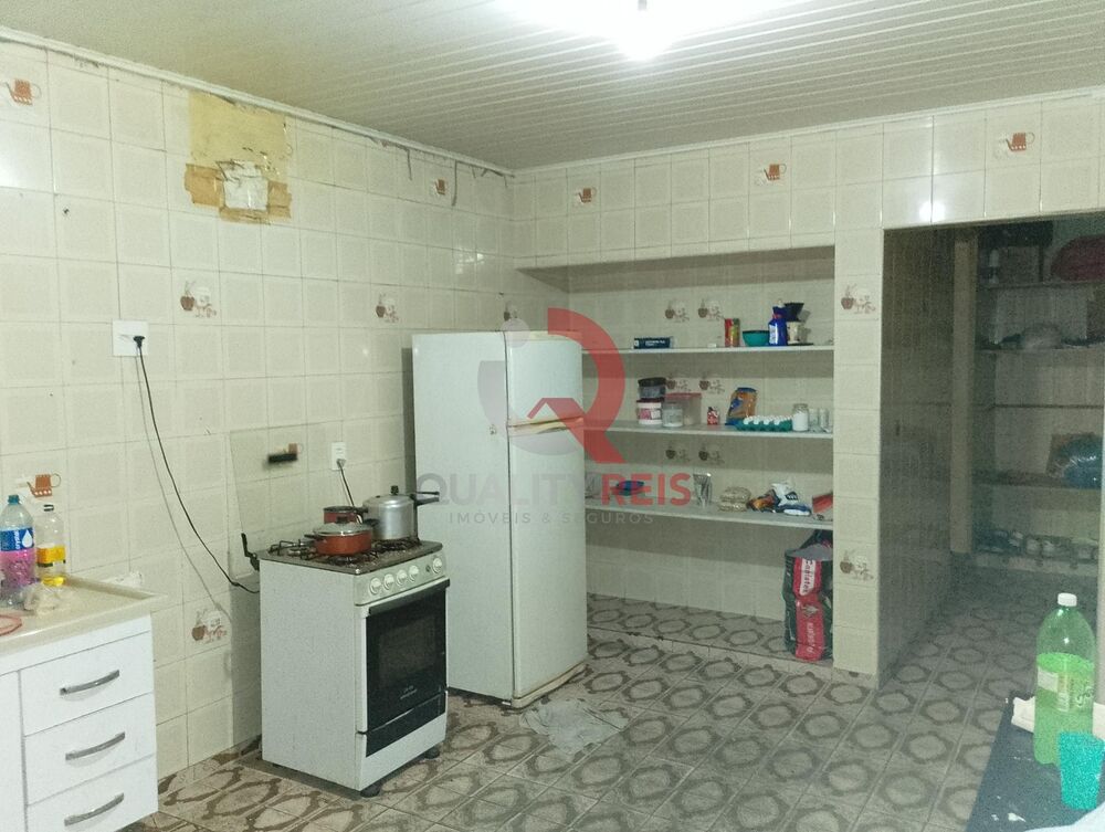 Casa à venda com 4 quartos, 400m² - Foto 2