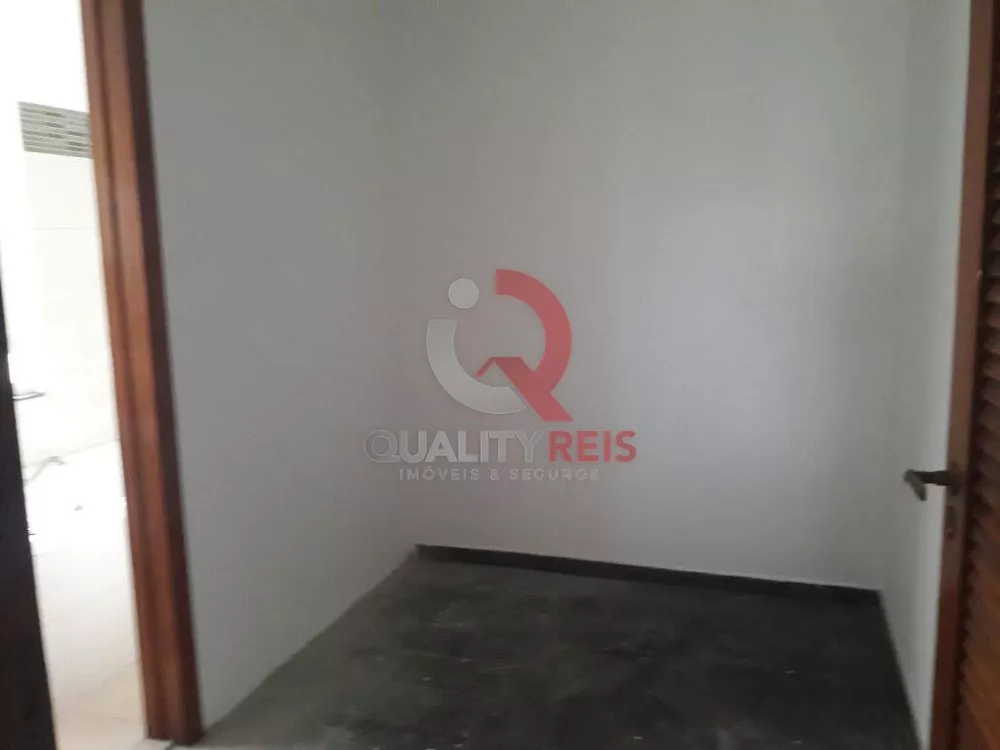 Casa, 5 quartos, 255 m² - Foto 1