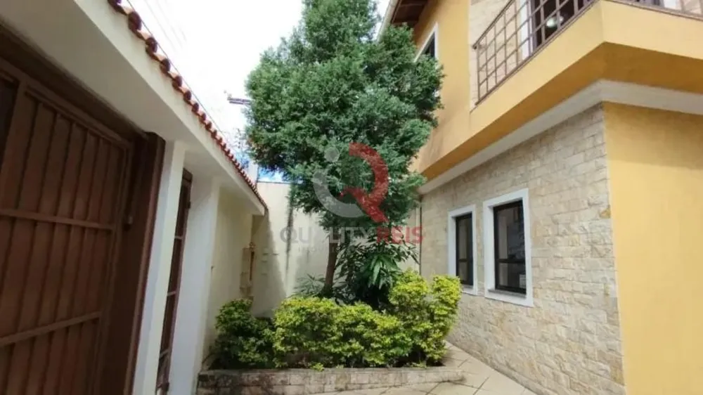 Sobrado, 3 quartos, 222 m² - Foto 1