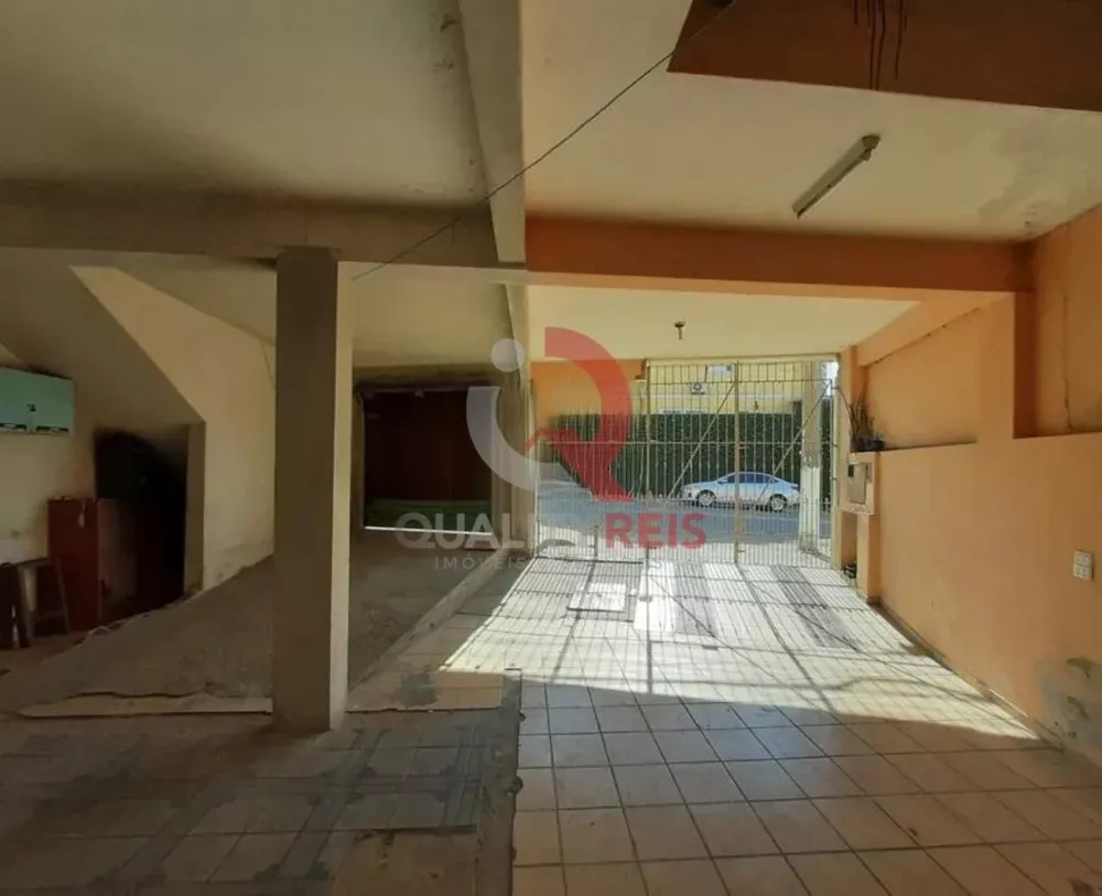 Casa, 4 quartos, 220 m² - Foto 1