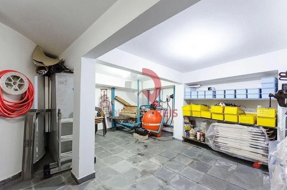 Sobrado, 5 quartos, 320 m² - Foto 2