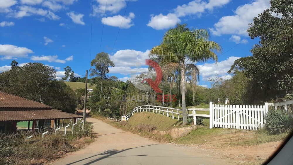 Chácara, 6 quartos, 2400 m² - Foto 1