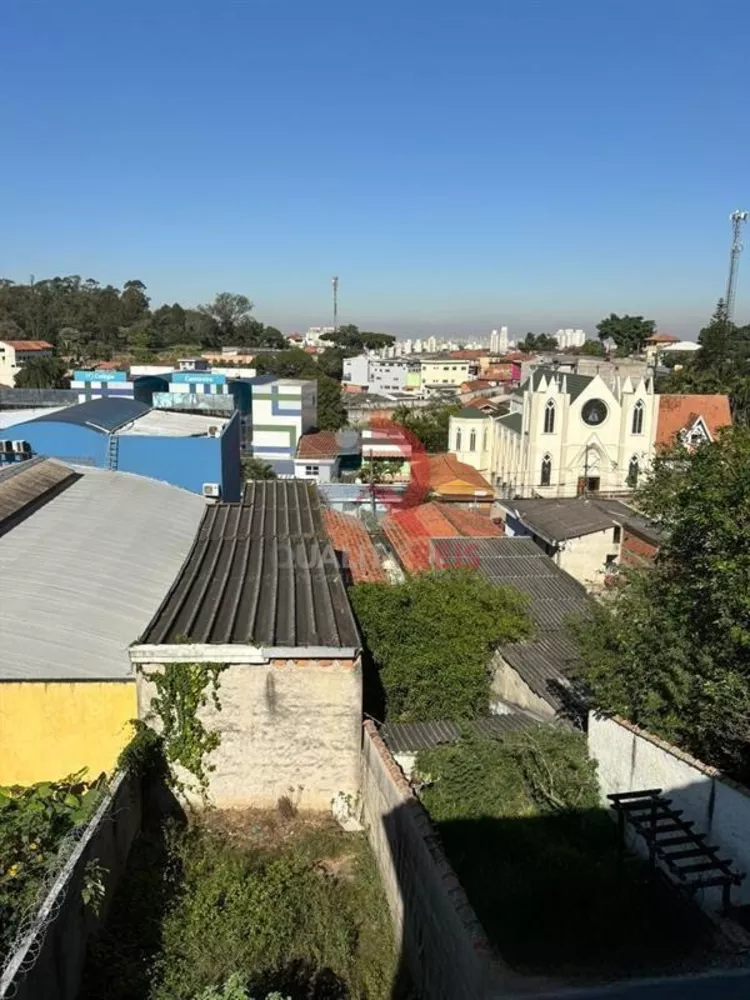 Sobrado à venda e aluguel com 3 quartos, 180m² - Foto 4