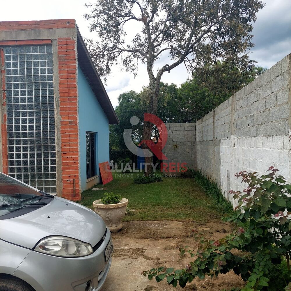 Chácara, 3 quartos, 1800 m² - Foto 1