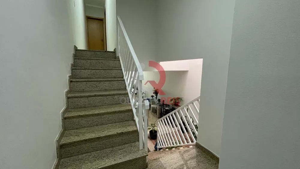 Sobrado, 3 quartos, 240 m² - Foto 2