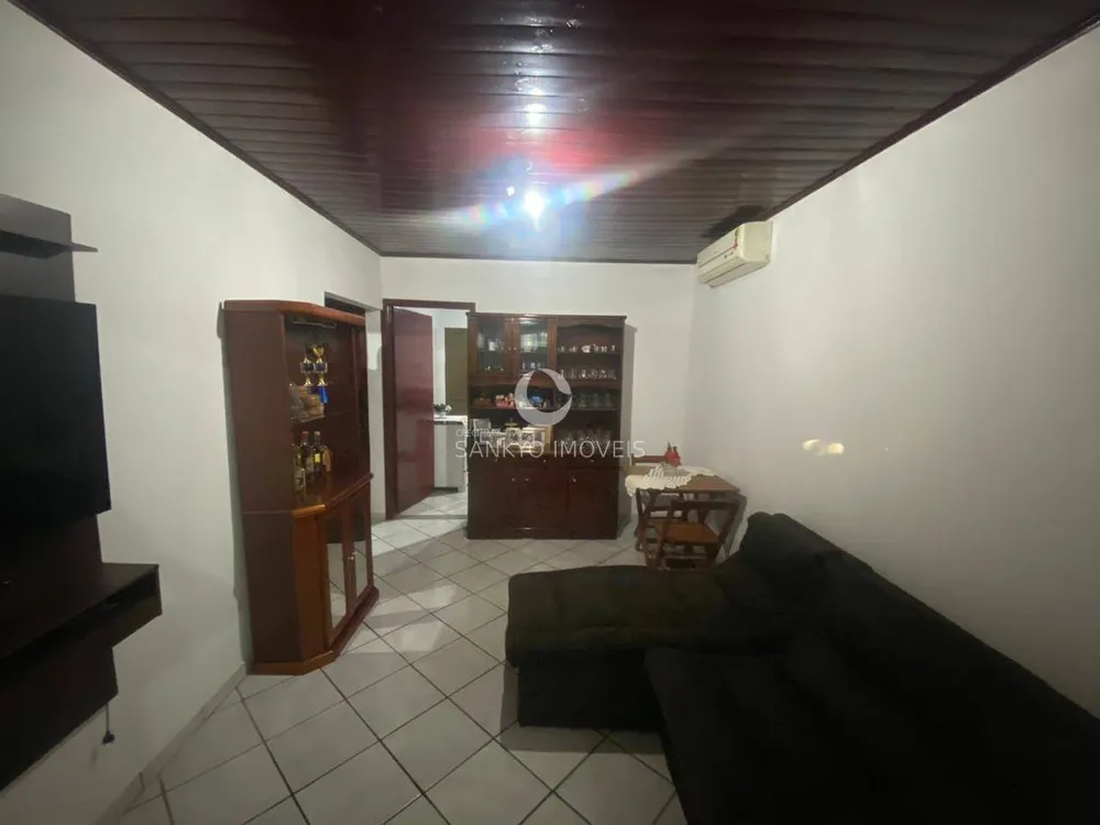 Casa, 2 quartos, 200 m² - Foto 2