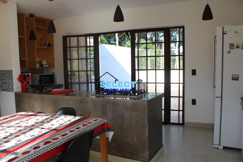 Casa de Condomínio à venda e aluguel com 3 quartos, 280m² - Foto 3
