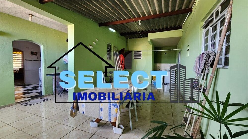 Casa à venda com 2 quartos, 200m² - Foto 2
