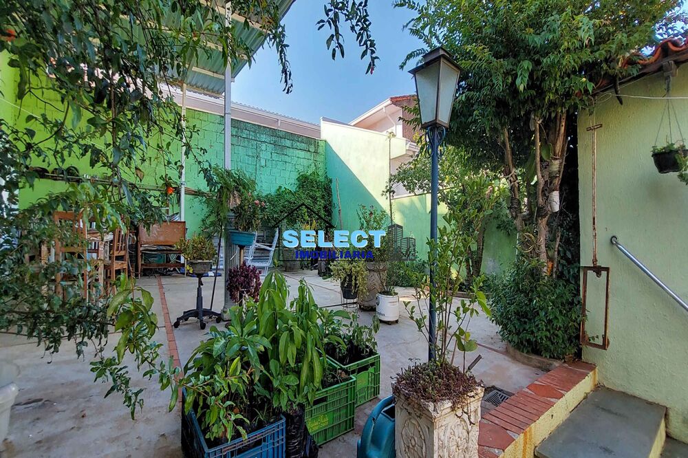 Casa à venda com 3 quartos, 200m² - Foto 28