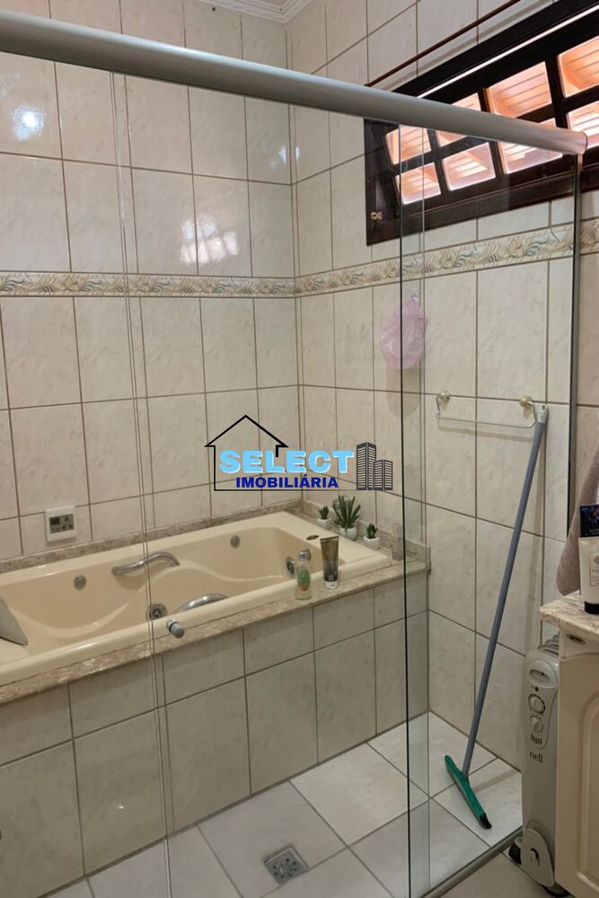 Casa, 3 quartos, 252 m² - Foto 12