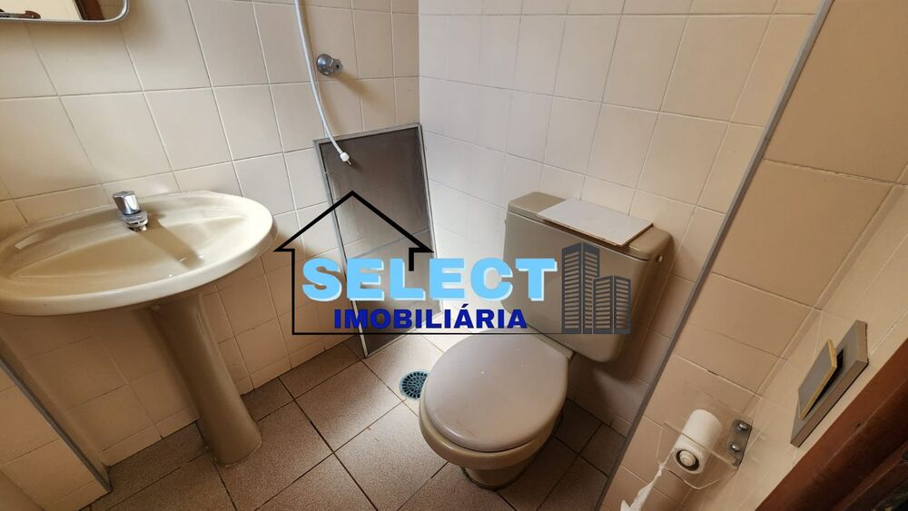 Apartamento para alugar com 3 quartos, 204m² - Foto 23