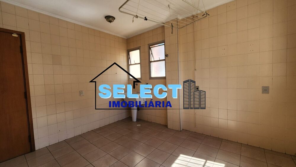 Apartamento para alugar com 3 quartos, 204m² - Foto 12