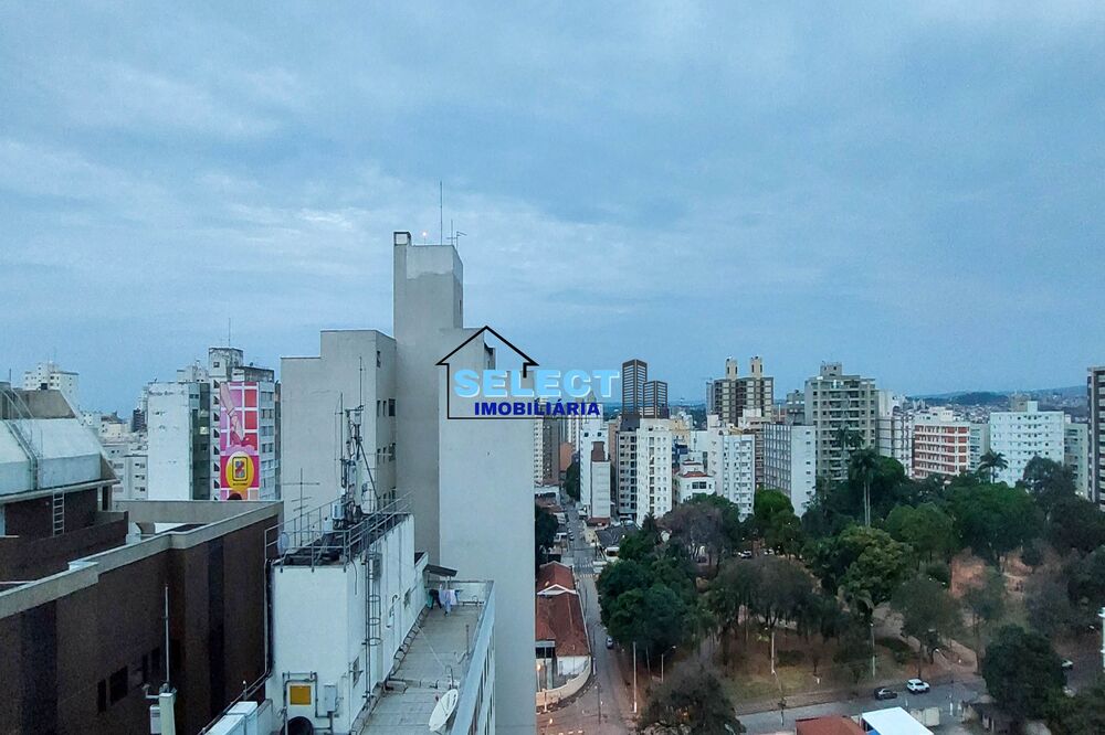 Apartamento à venda com 3 quartos, 131m² - Foto 2