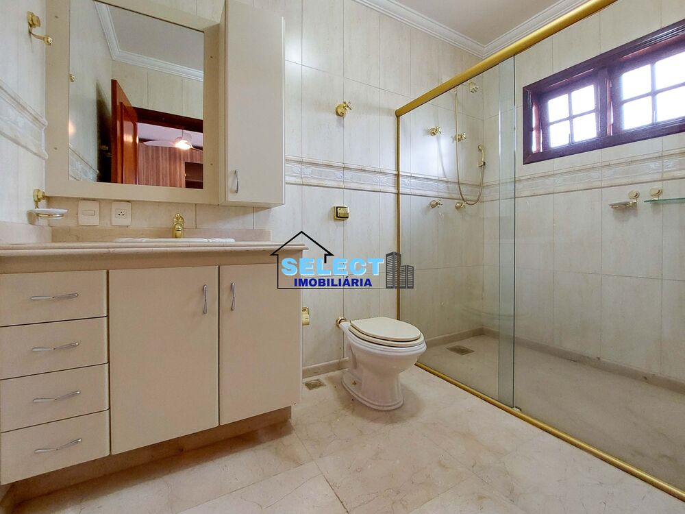 Casa de Condomínio à venda com 4 quartos, 360m² - Foto 3
