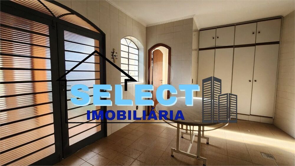 Casa à venda com 4 quartos, 300m² - Foto 22