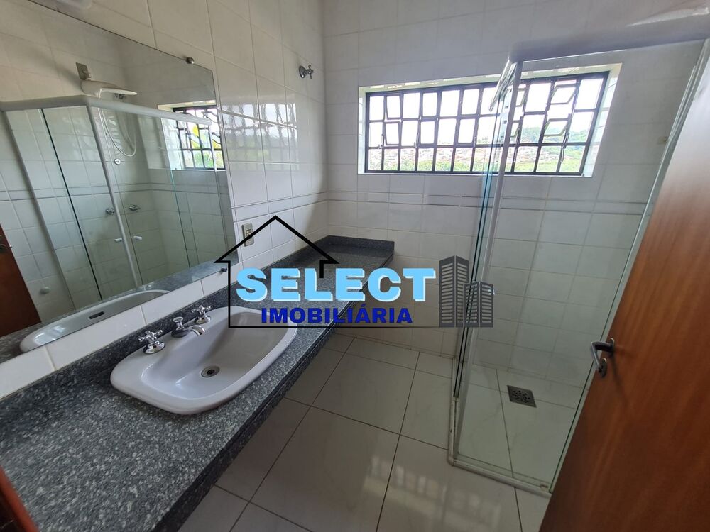 Casa de Condomínio à venda e aluguel com 3 quartos, 481m² - Foto 4