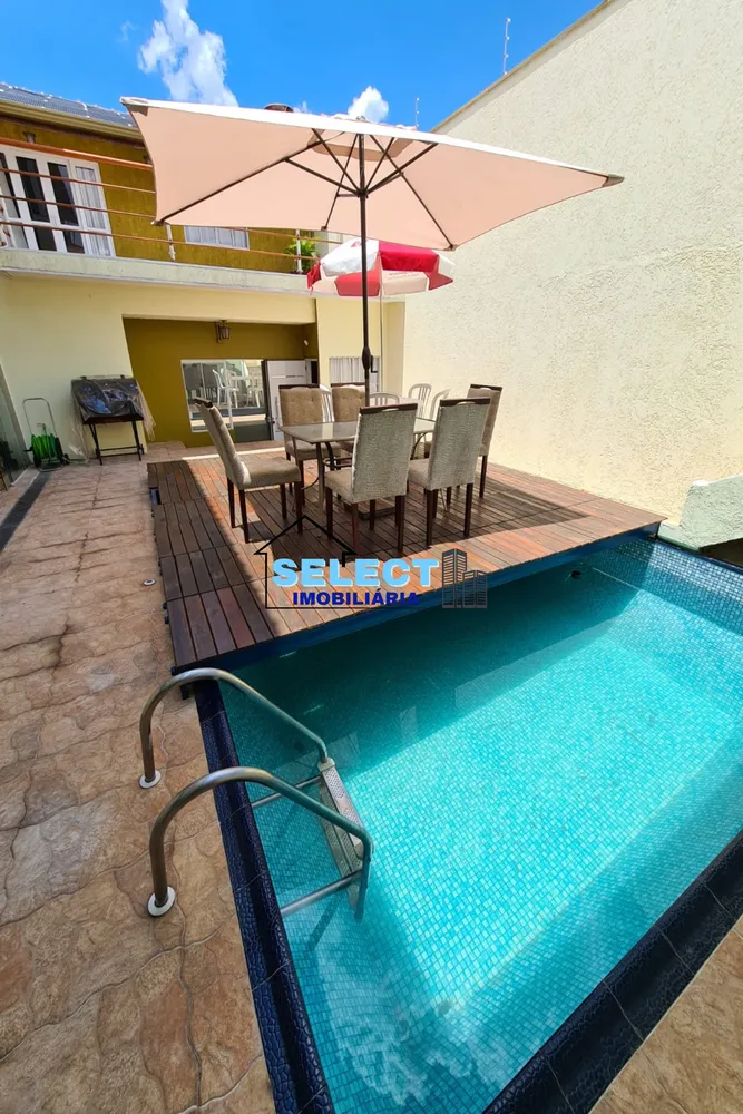 Casa, 3 quartos, 349 m² - Foto 1