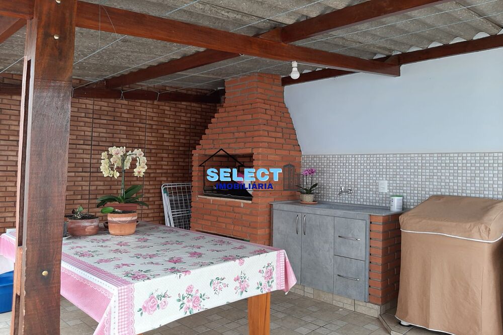 Casa, 4 quartos, 122 m² - Foto 1