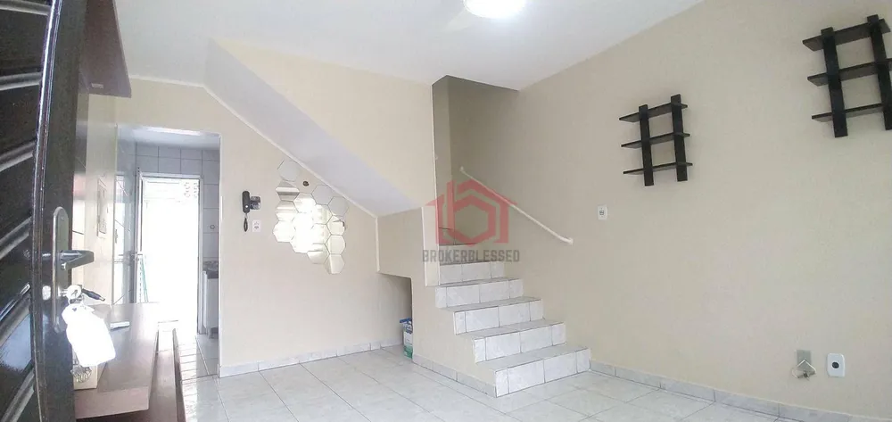 Sobrado, 2 quartos, 66 m² - Foto 2