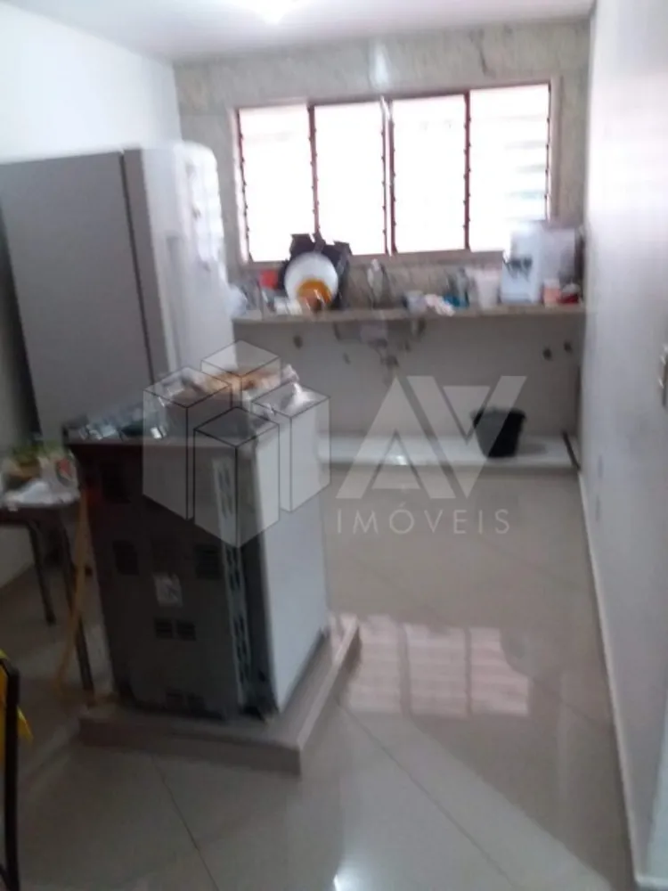 Casa, 3 quartos, 200 m² - Foto 3