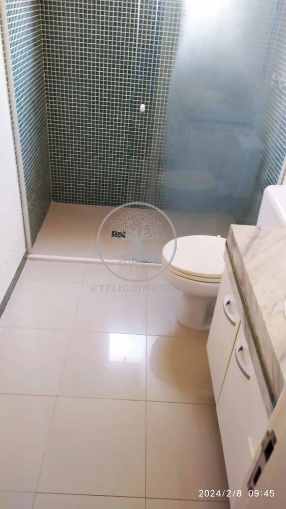 Casa à venda com 3 quartos, 320m² - Foto 1