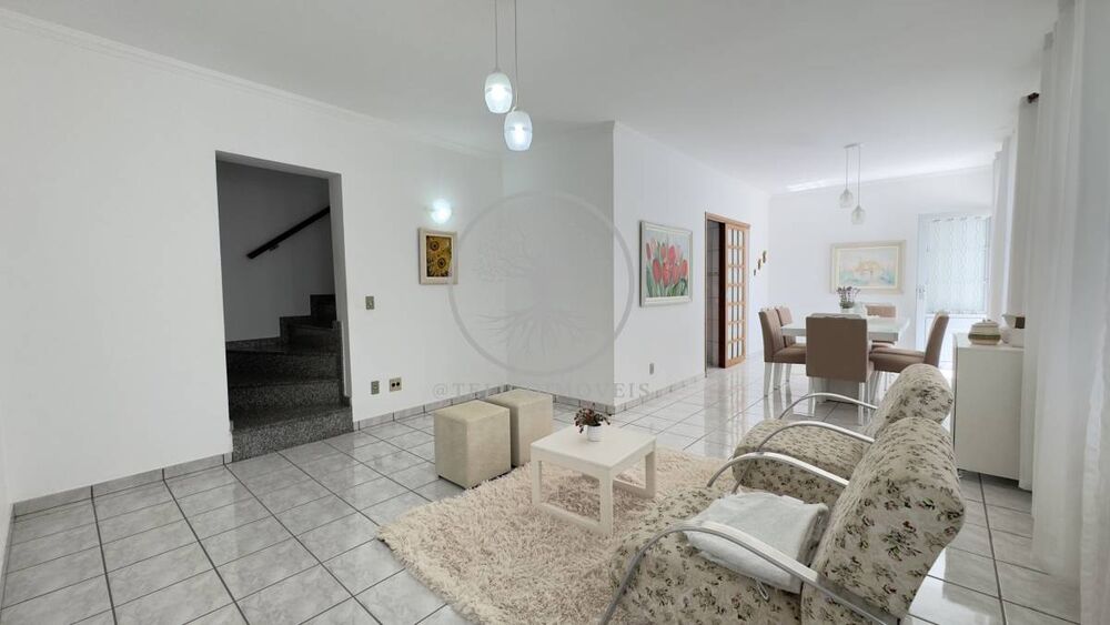 Casa, 3 quartos, 235 m² - Foto 4