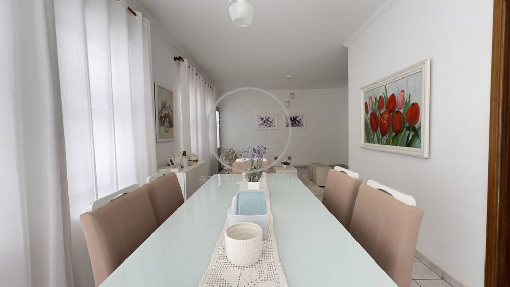 Casa, 3 quartos, 235 m² - Foto 3