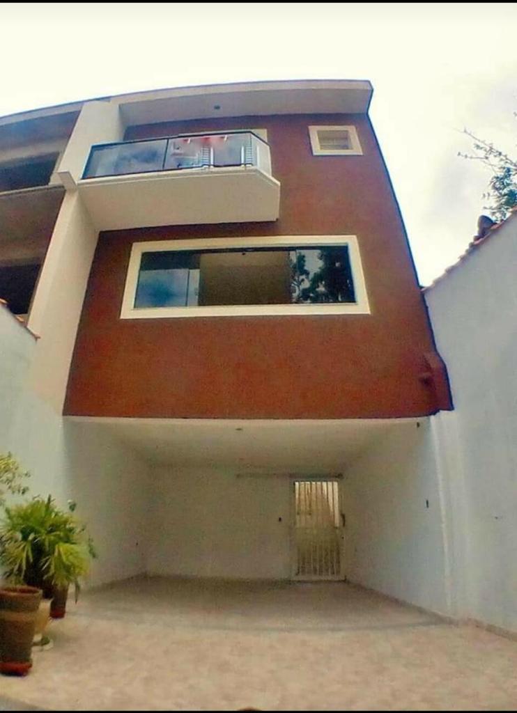 Sobrado à venda com 3 quartos, 130m² - Foto 1