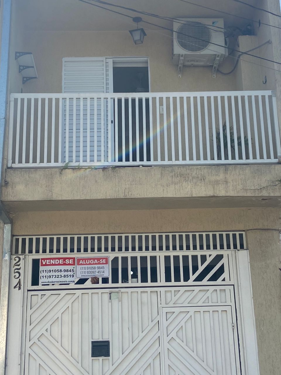 Sobrado à venda e aluguel com 3 quartos, 70m² - Foto 32