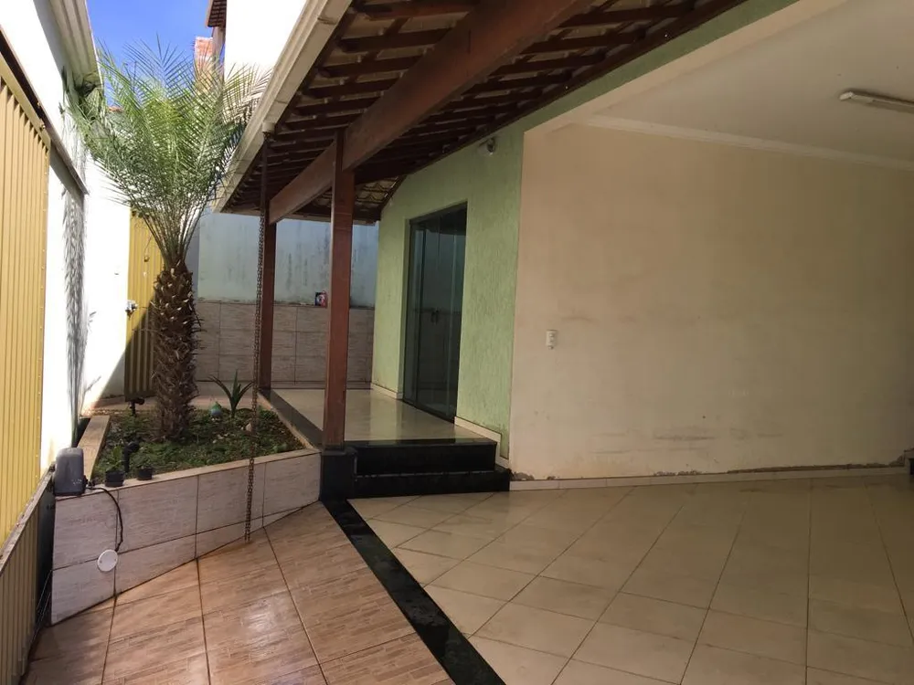 Casa, 4 quartos, 274 m² - Foto 2