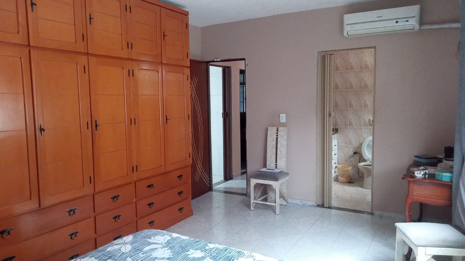 Casa à venda com 2 quartos, 164m² - Foto 3