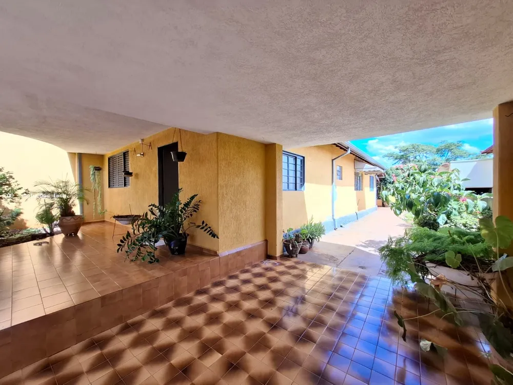 Casa, 3 quartos, 190 m² - Foto 1