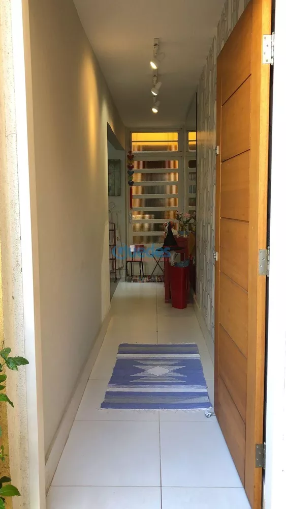 Prédio Inteiro para alugar com 3 quartos, 140m² - Foto 2