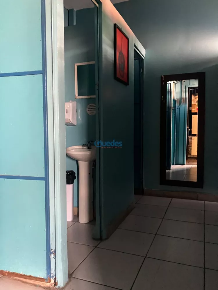 Prédio Inteiro - Foto 2