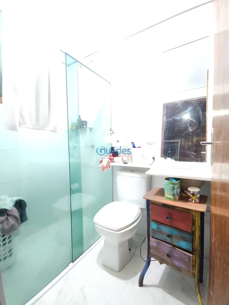 Casa, 6 quartos, 210 m² - Foto 2