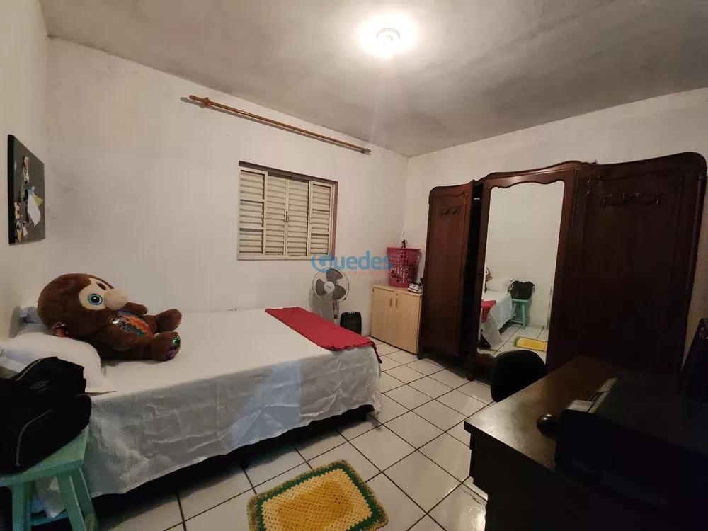 Casa, 6 quartos, 210 m² - Foto 2
