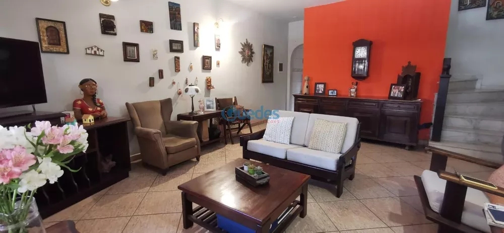 Sobrado à venda com 3 quartos, 129m² - Foto 1